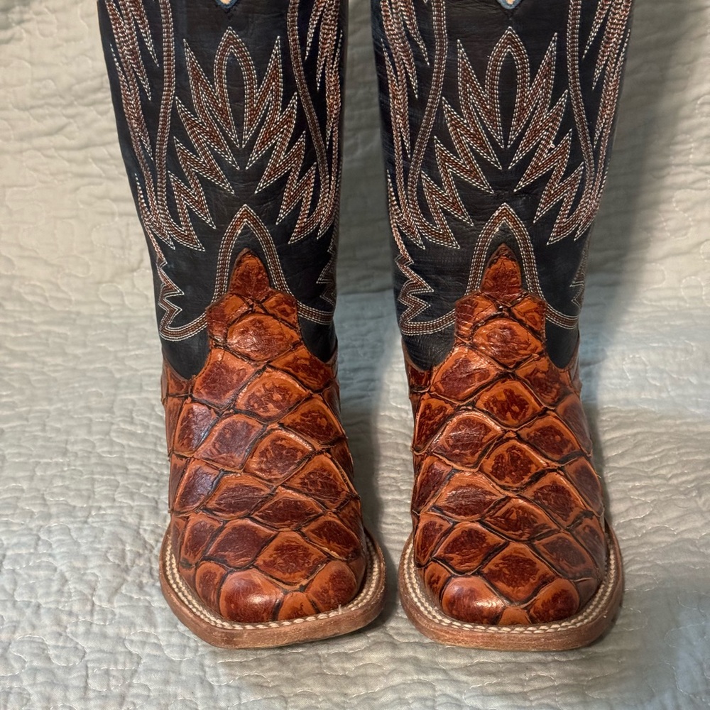 Size 4 youth Anderson Bean boots